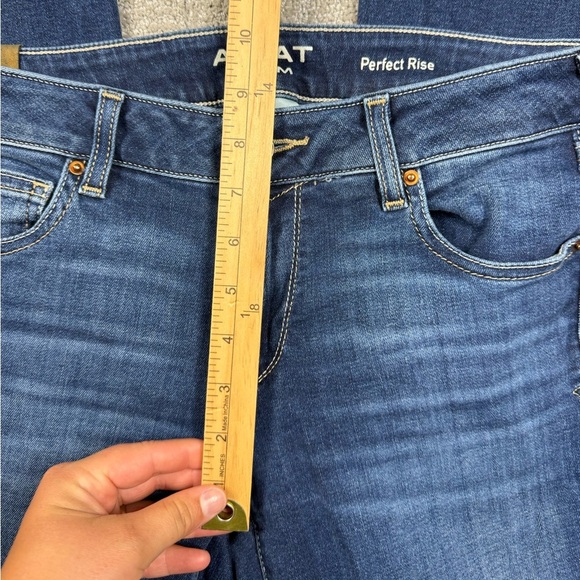 Ariat Perfect Rise Flare Denim Stretch Jean Womens Size 28S - Picture 5 of 7